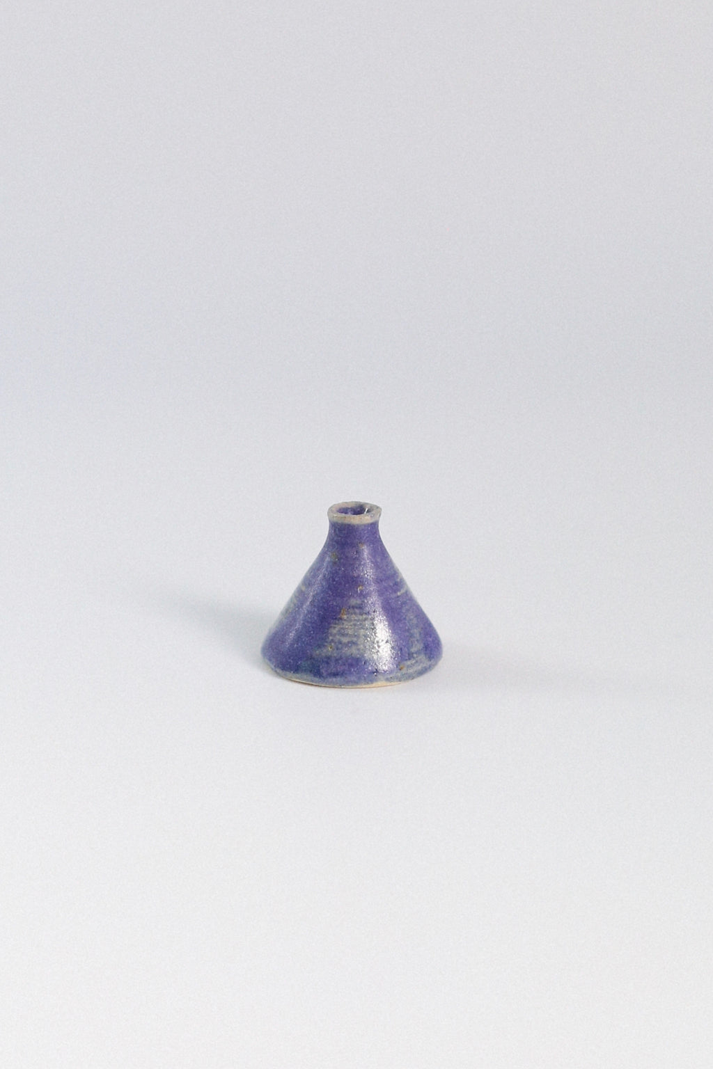 Jarroncitos violeta mate
