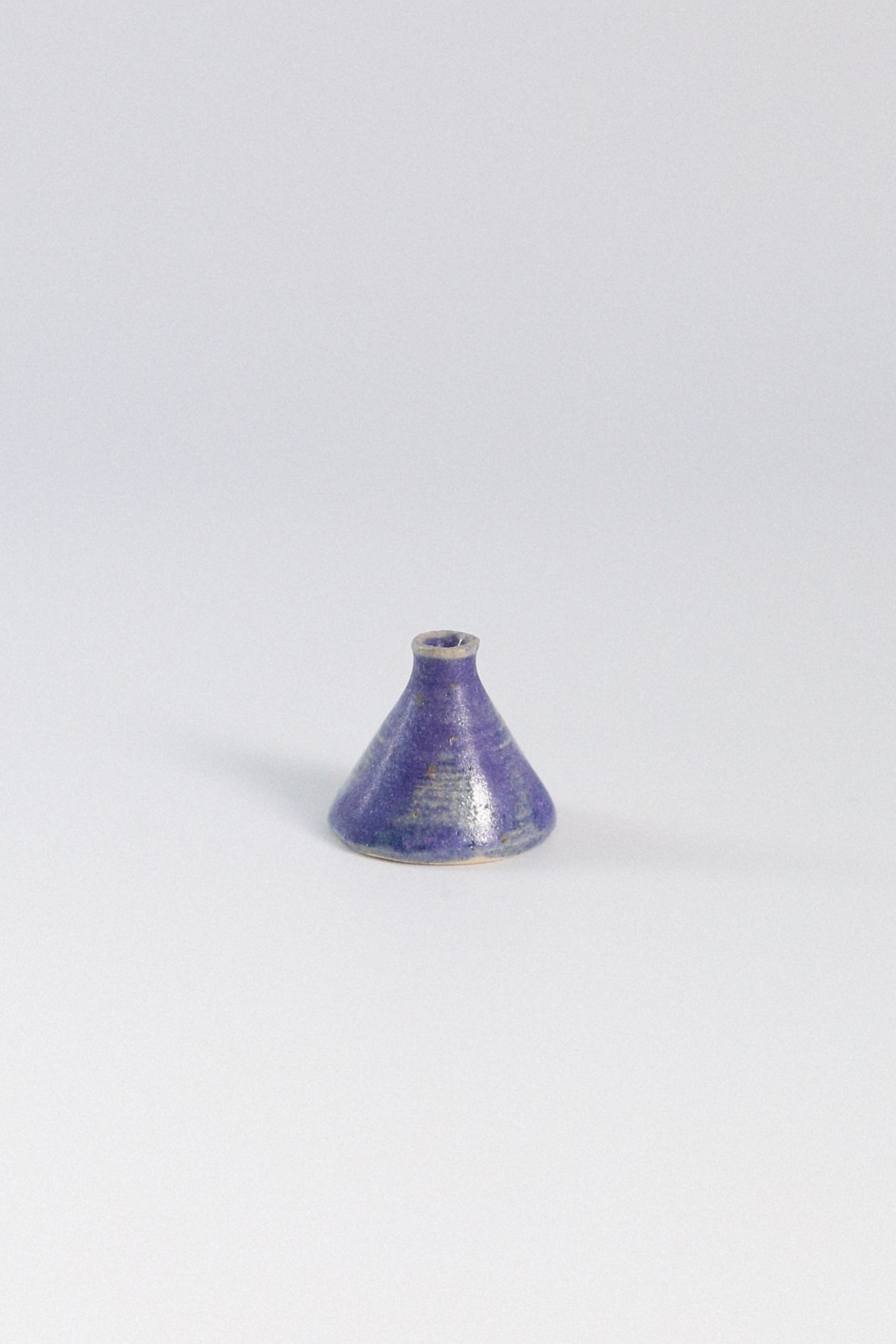 Jarroncitos violeta mate