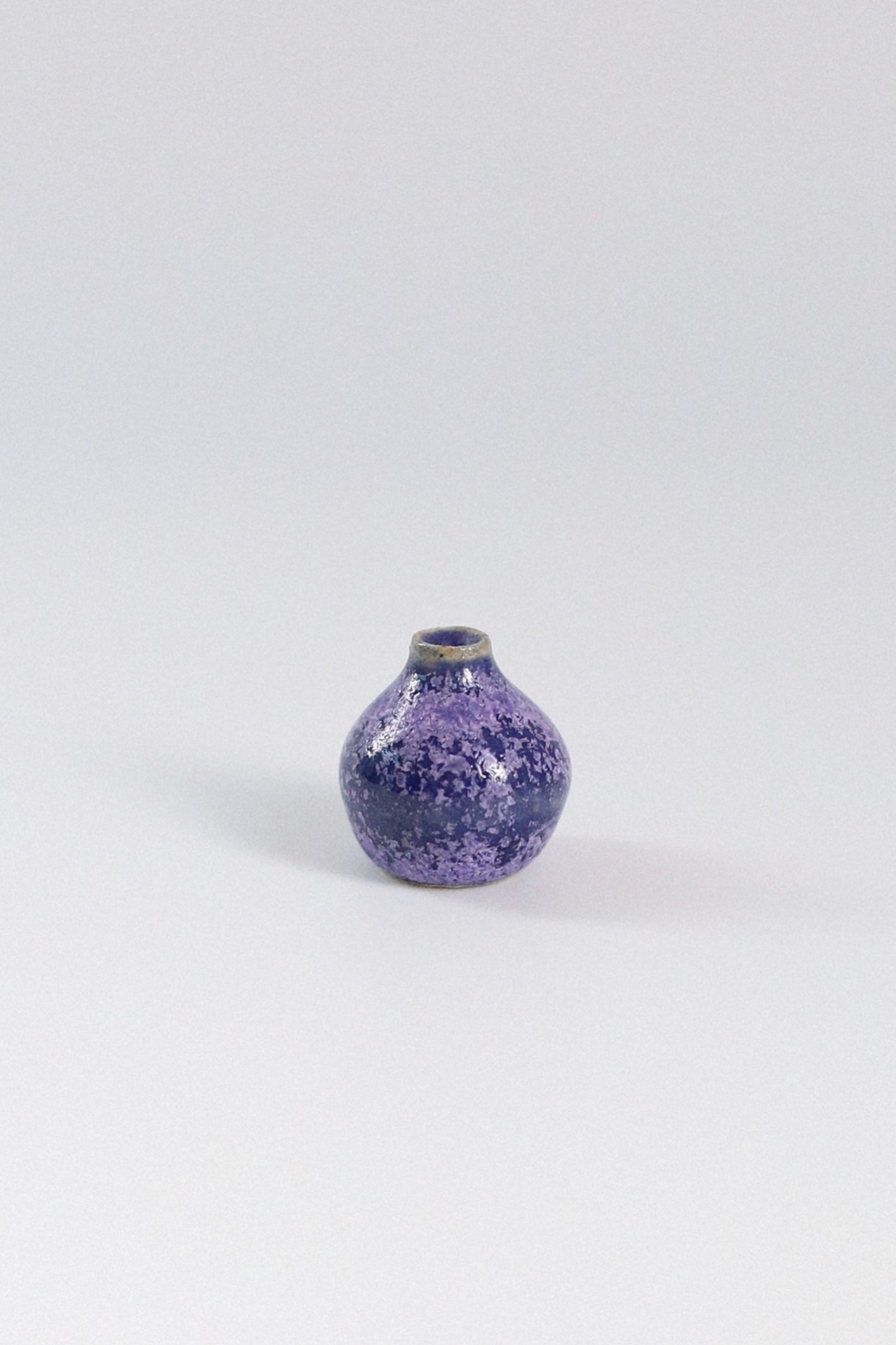 Jarroncitos violeta mate